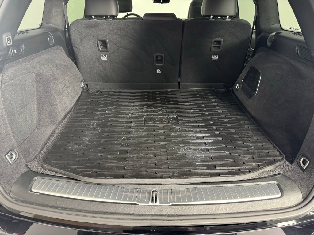 Used 2023 Jeep Grand Cherokee Summit image 26