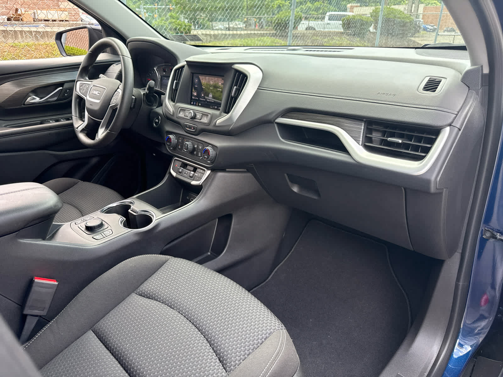 Used 2023 GMC Terrain SLE w/ Driver Convenience Package AWD/4WD image 30