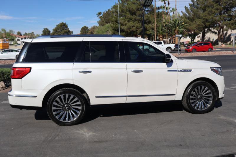 Used 2019 Lincoln Navigator Reserve image 8