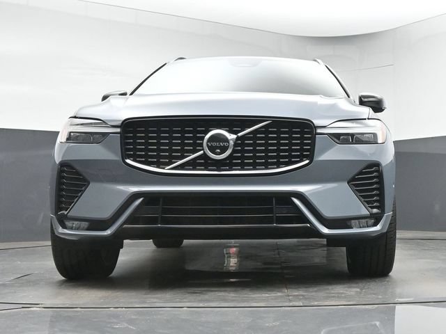 Used 2023 Volvo XC60 B6 Ultimate w/ Protection Package Premier AWD/4WD image 35