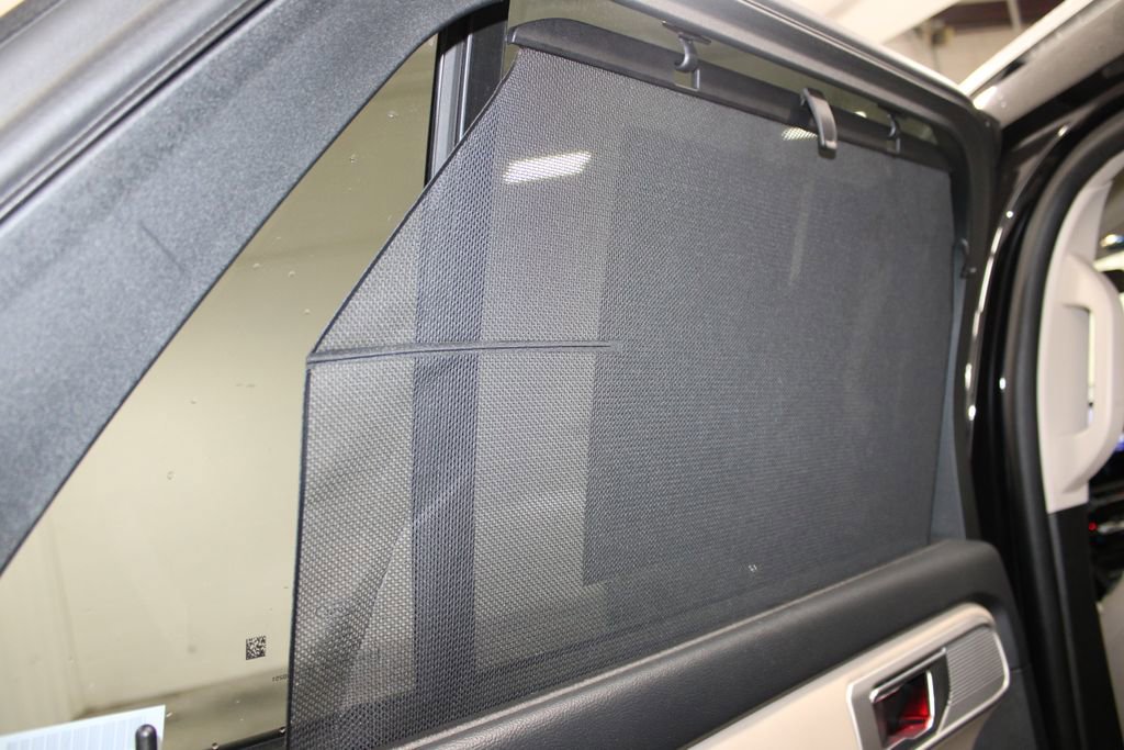 Used 2023 Ford Explorer Limited image 22