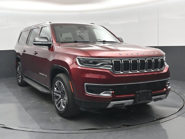 Used 2024 Jeep Wagoneer L Series II w/ Flexible Seating Group RWD image 36