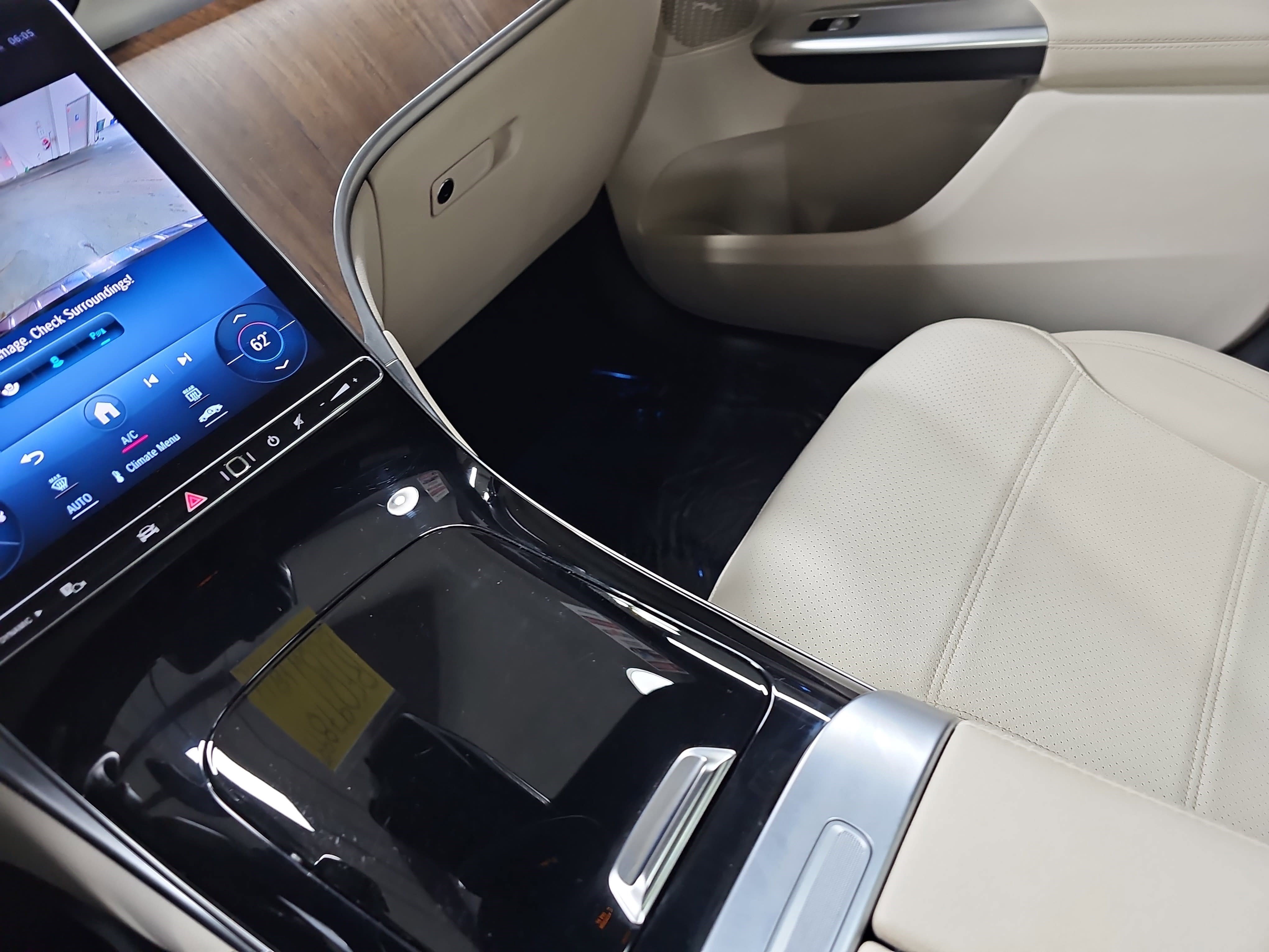 Certified 2024 Mercedes-Benz GLC 300 4MATIC image 26