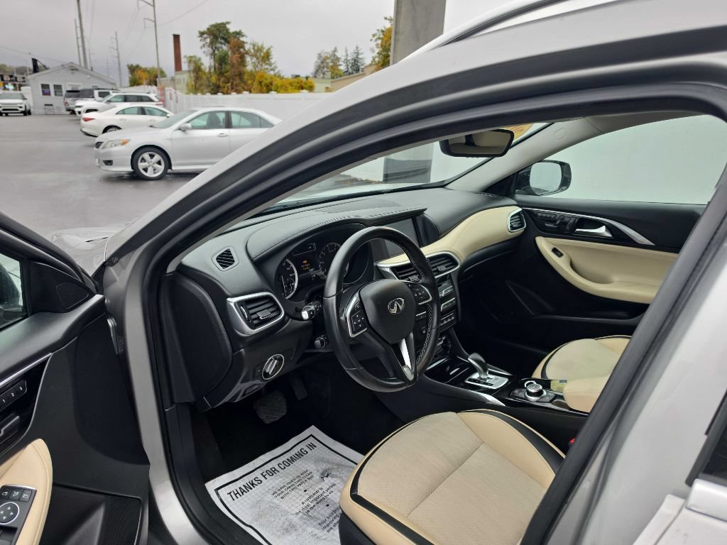 Used 2019 INFINITI QX30 AWD w/ Navigation Package image 15