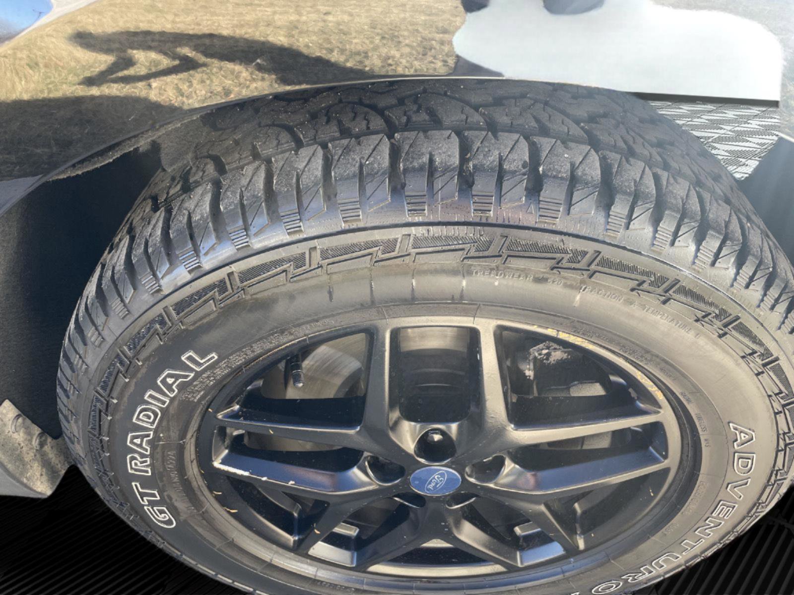 Used 2022 Ford Edge SEL image 19