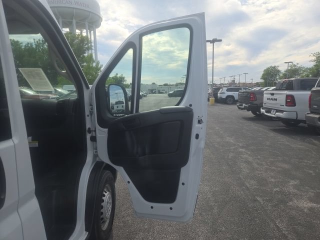 Used 2025 RAM ProMaster 3500 w/ Crew Van Package FWD image 17