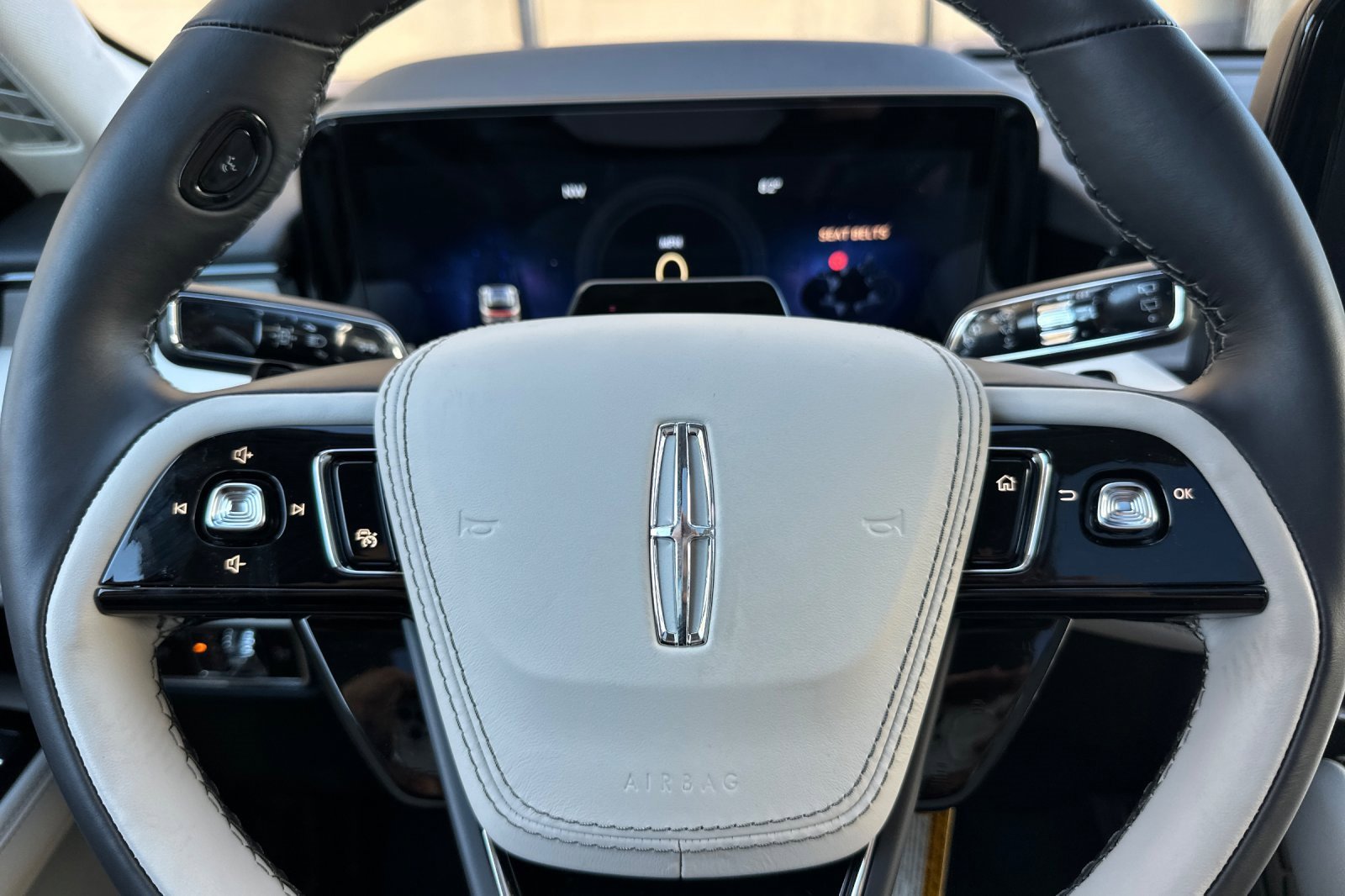 New 2025 Lincoln Aviator Reserve w/ Equipment Group 201A image 24