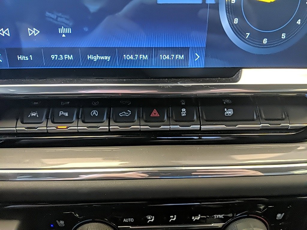 Used 2024 Chevrolet Silverado 1500 High Country image 23