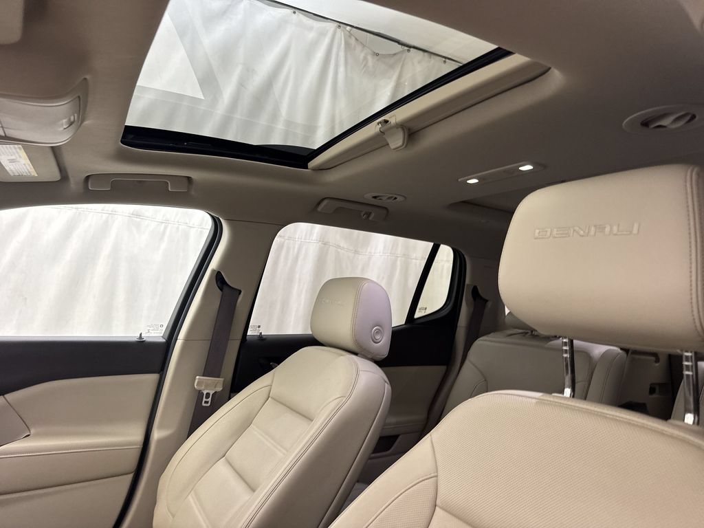 Certified 2018 GMC Acadia Denali AWD/4WD image 11