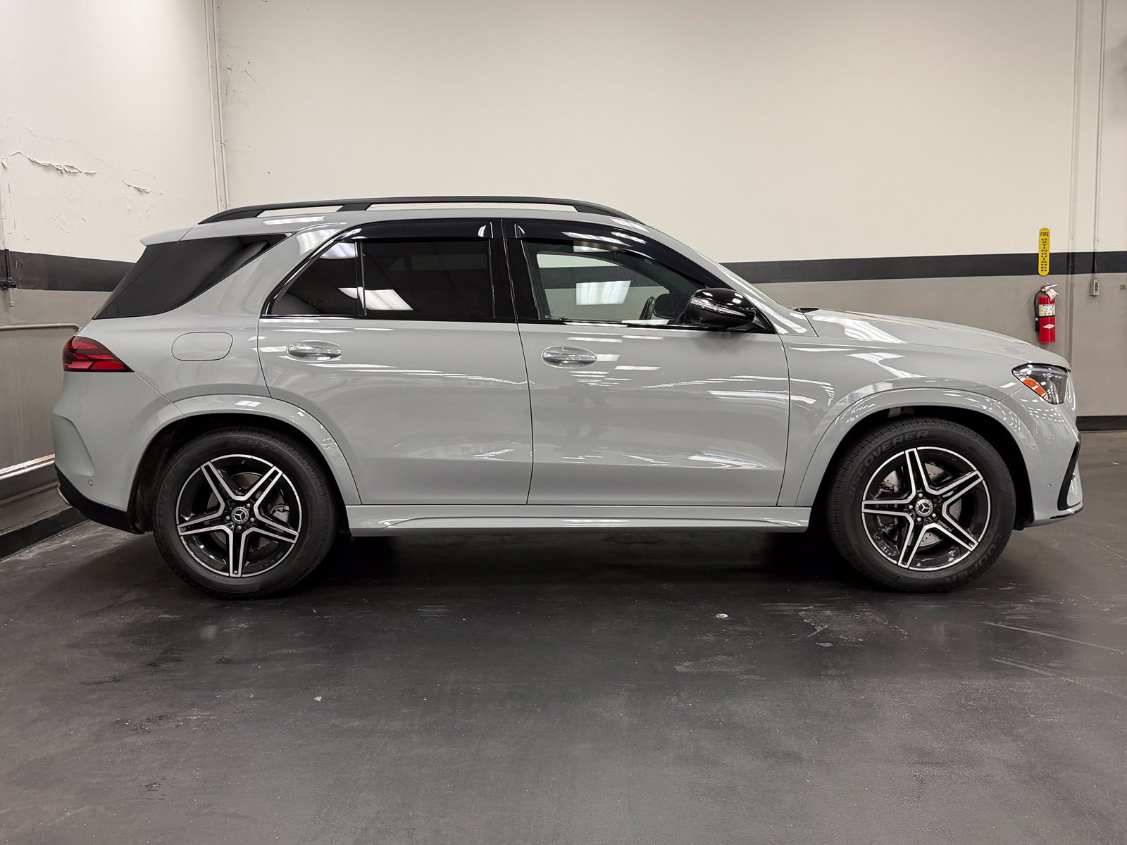 Used 2024 Mercedes-Benz GLE 450 4MATIC image 5
