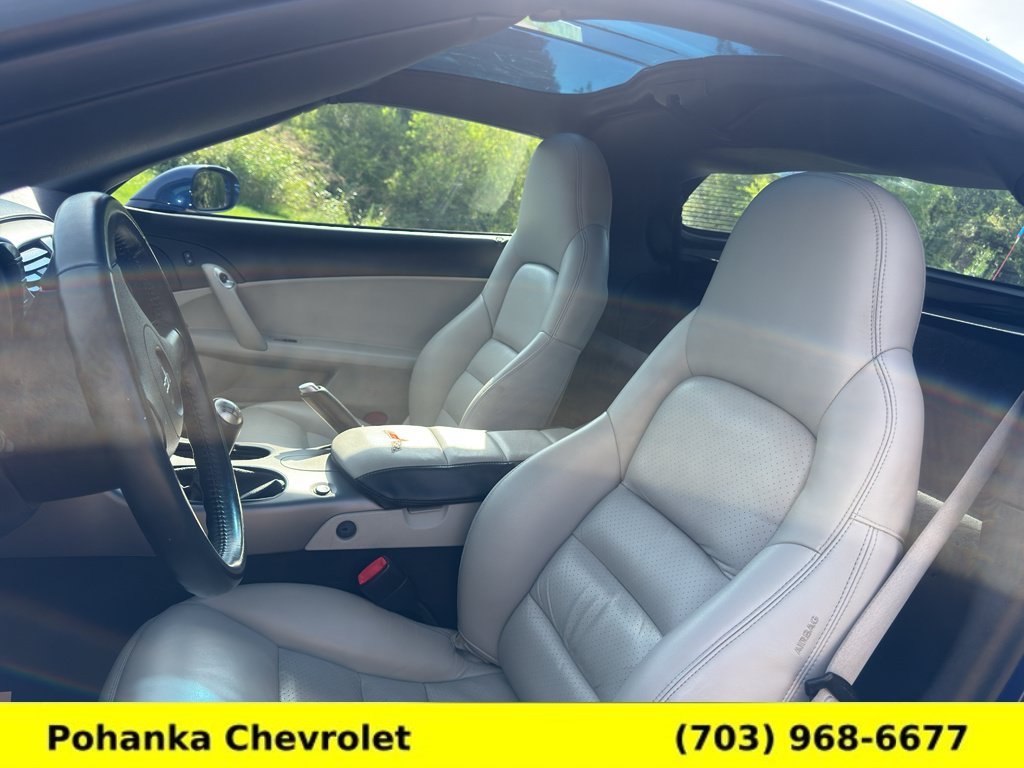 Used 2006 Chevrolet Corvette Coupe w/ Preferred Equipment Group RWD image 20