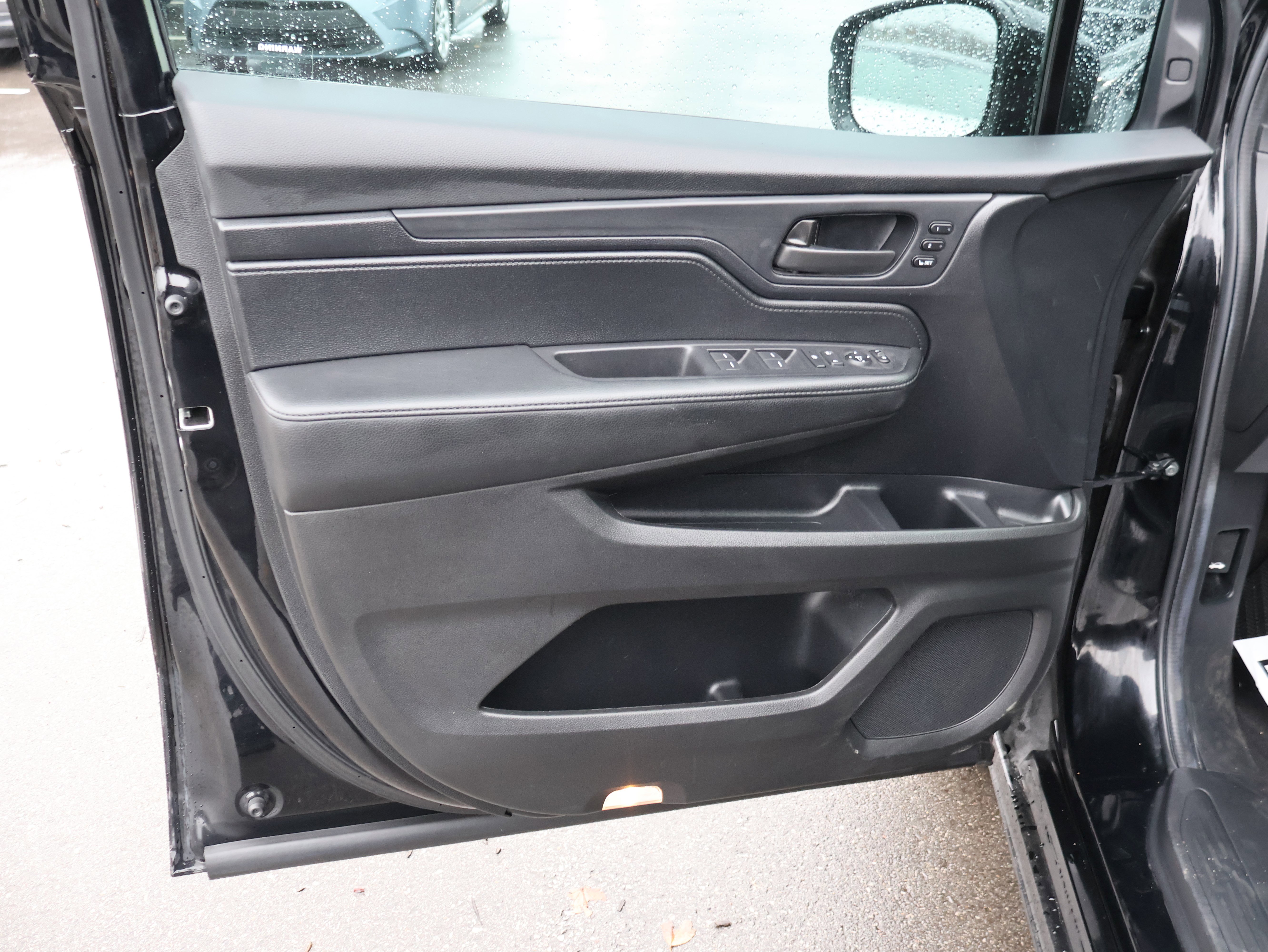 Used 2025 Honda Odyssey Sport-L image 22