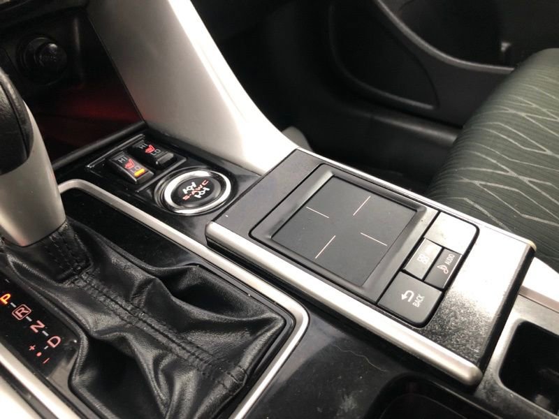 Used 2018 Mitsubishi Eclipse Cross SE image 29