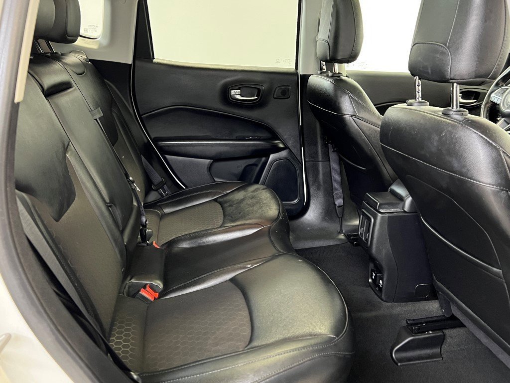 Certified 2021 Jeep Compass Latitude w/ Sun and Sound Group image 17