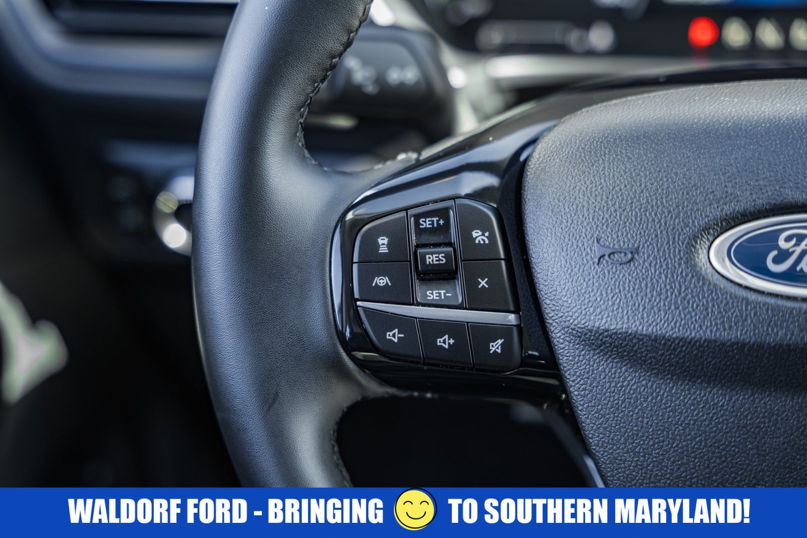 Used 2022 Ford Escape SEL image 32