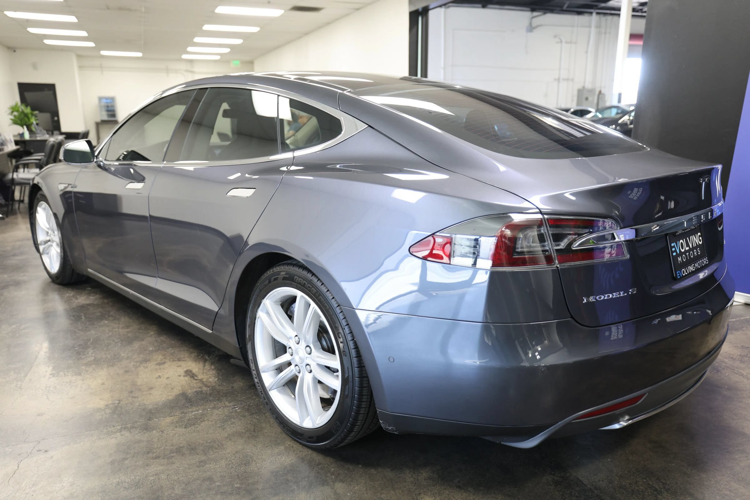 Used 2015 Tesla Model S 85D AWD/4WD image 10