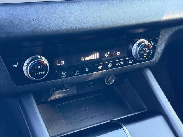 Used 2024 Mitsubishi Outlander SE AWD/4WD image 30