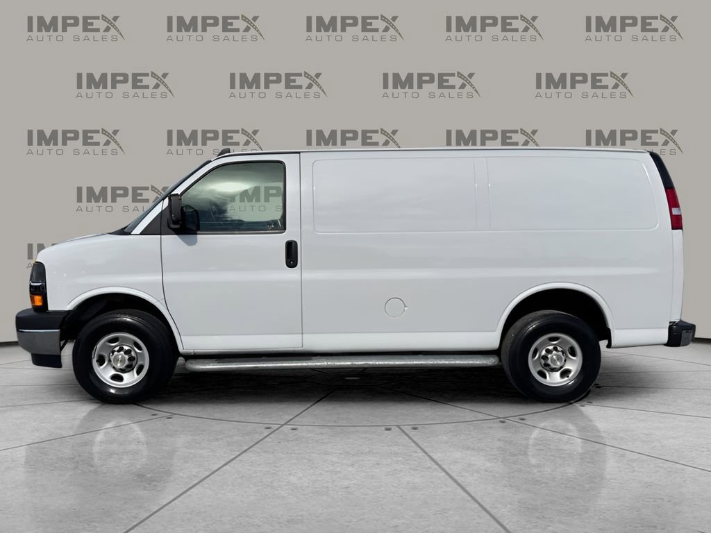 Used 2023 Chevrolet Express 2500 w/ Driver Convenience Package RWD image 2