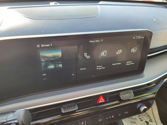 Used 2025 Kia K5 LXS image 10