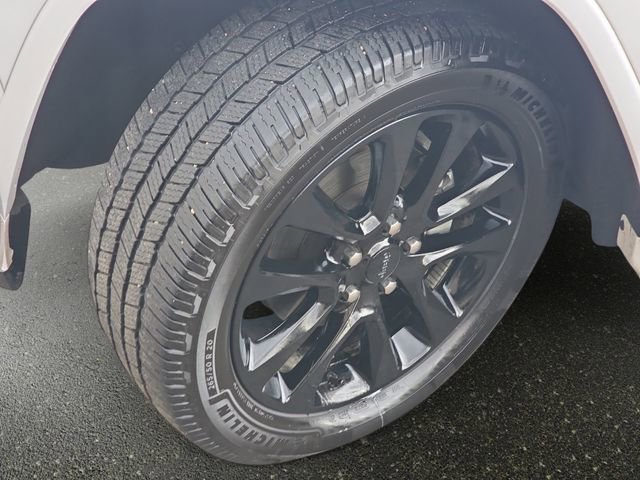 Used 2019 Jeep Grand Cherokee Altitude AWD/4WD image 33
