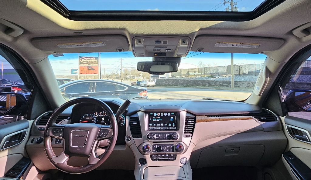 Used 2017 GMC Yukon Denali w/ Open Road Package AWD/4WD image 13