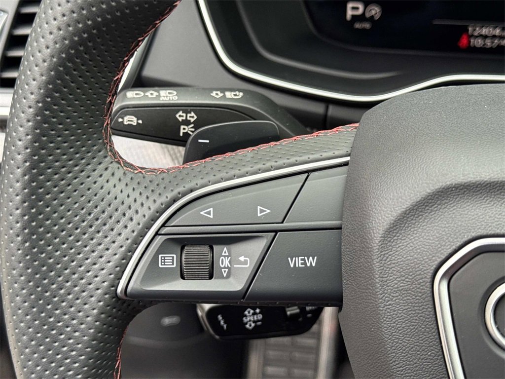 Used 2024 Audi SQ5 Prestige image 29