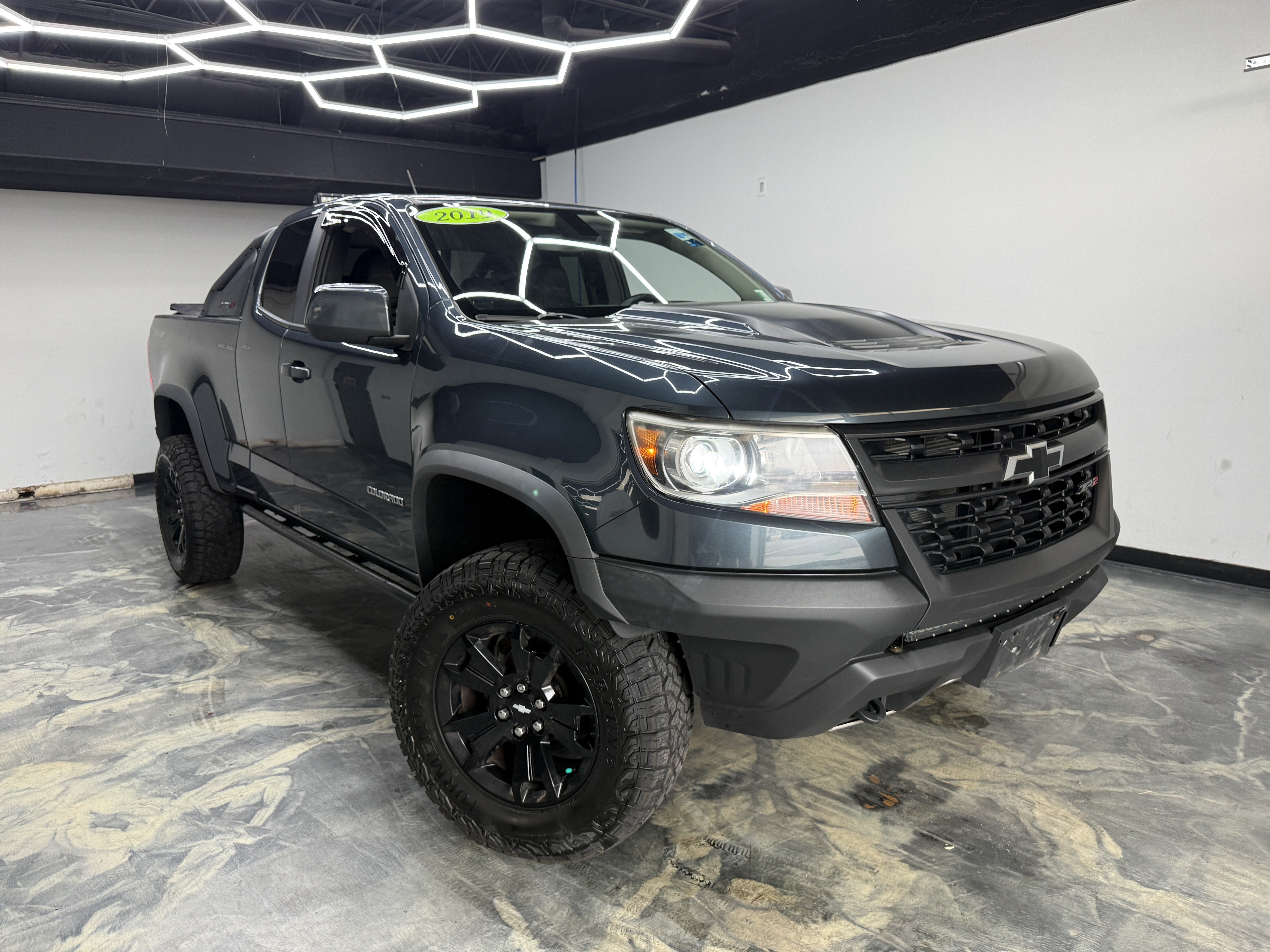 Used 2019 Chevrolet Colorado ZR2 w/ ZR2 Dusk Special Edition AWD/4WD image 6