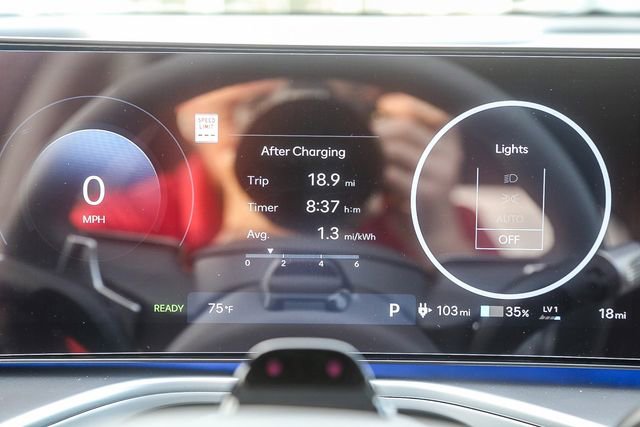 New 2026 Hyundai Ioniq 9 Limited AWD/4WD image 26