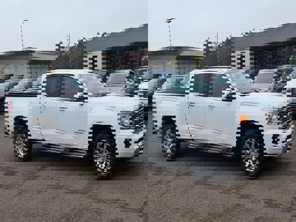 Used 2017 GMC Canyon SLT image 2