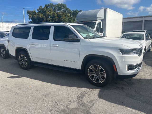 Used 2024 Jeep Wagoneer L Series II w/ Flexible Seating Group image 7