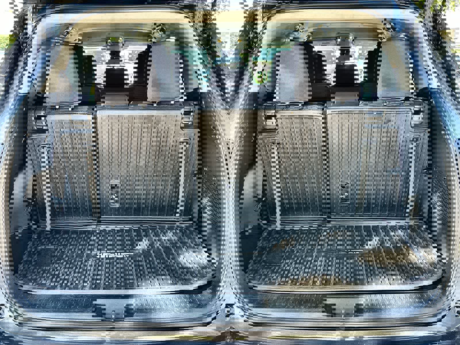 Used 2022 Toyota Highlander L image 17