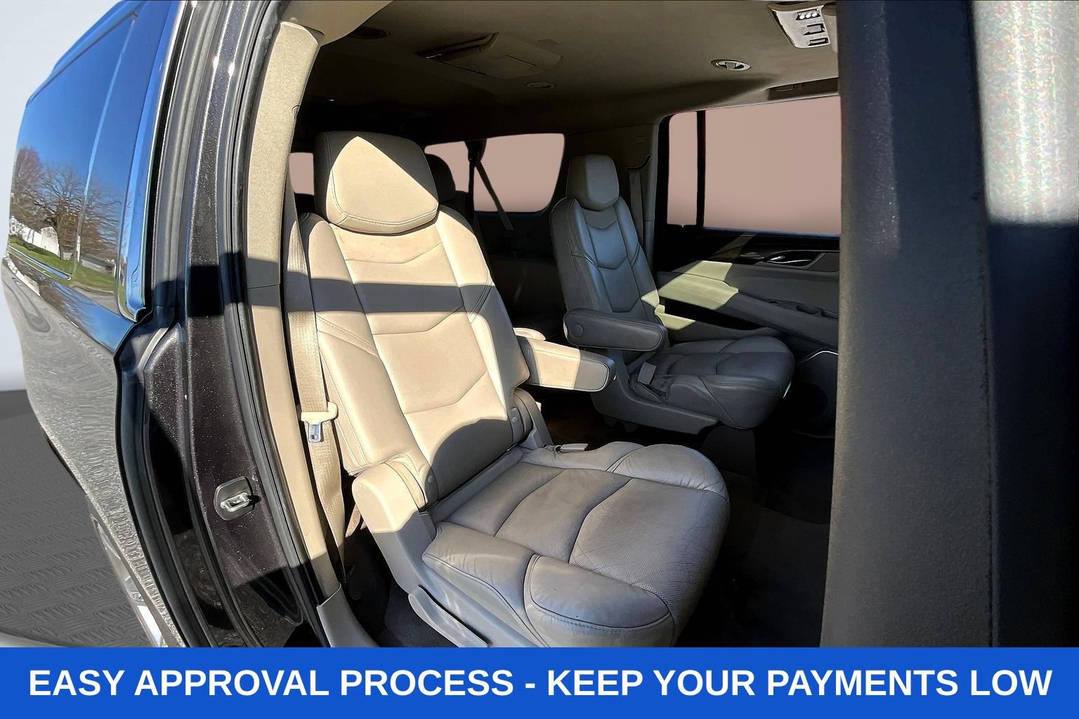 Used 2018 Cadillac Escalade ESV Luxury AWD/4WD image 31