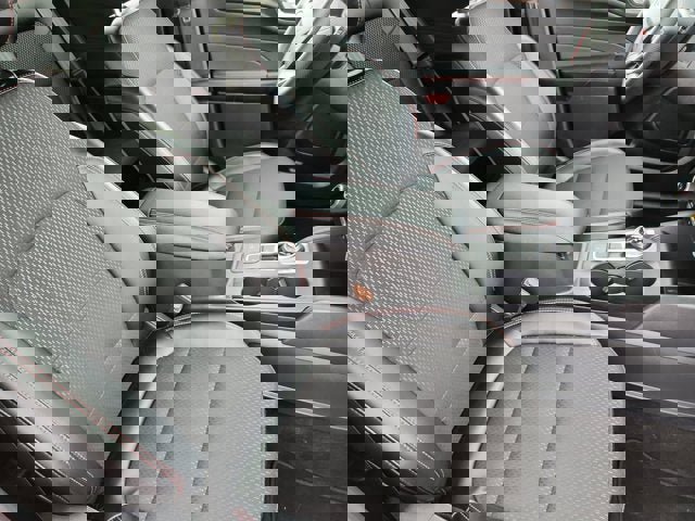 Used 2025 Ford Escape ST-Line image 15