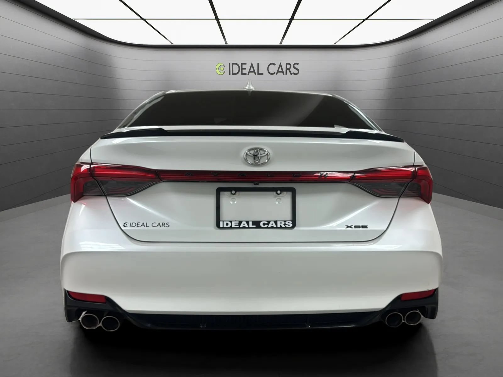Used 2019 Toyota Avalon XSE w/ Carpet Mat Package FWD image 6