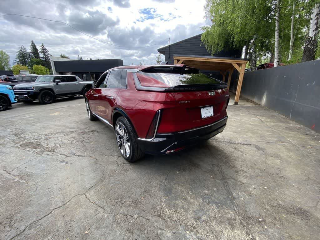 Certified 2024 Cadillac Lyriq Luxury w/ LPO, Floor Liner Package AWD/4WD image 4