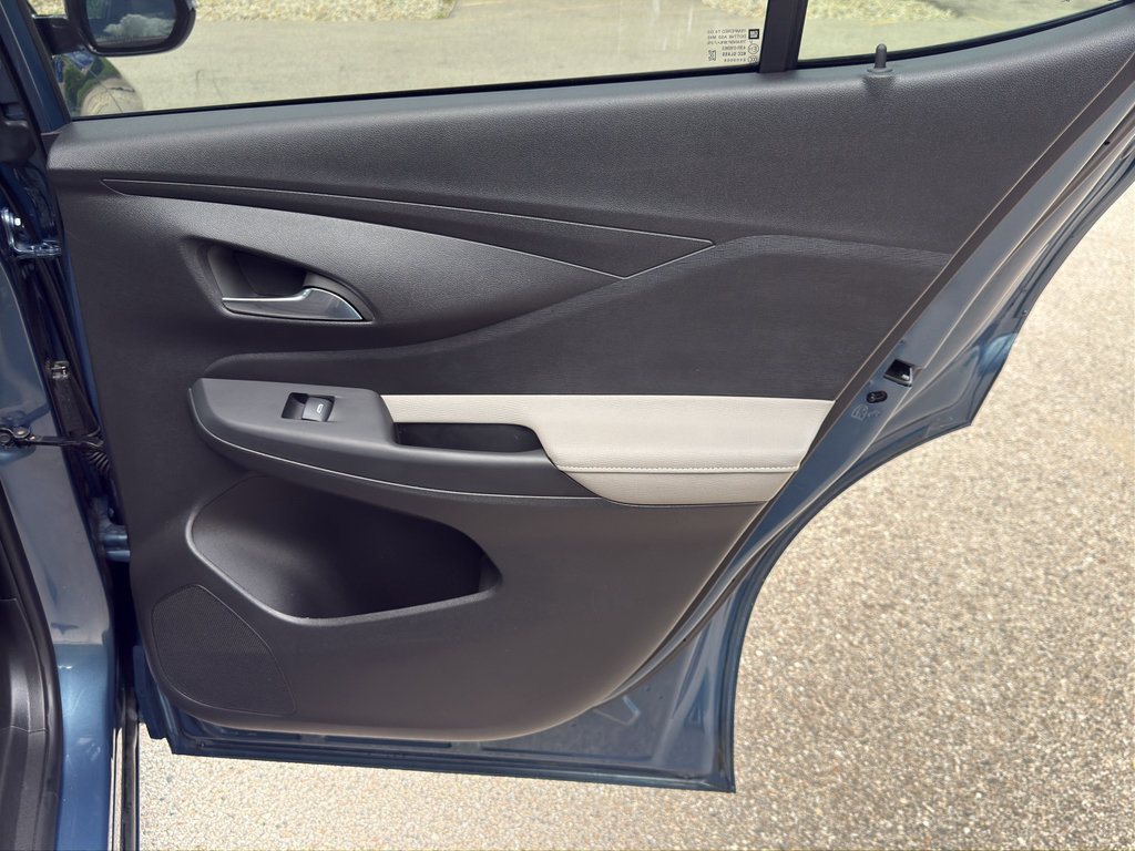 Used 2024 Buick Envista Avenir FWD image 53