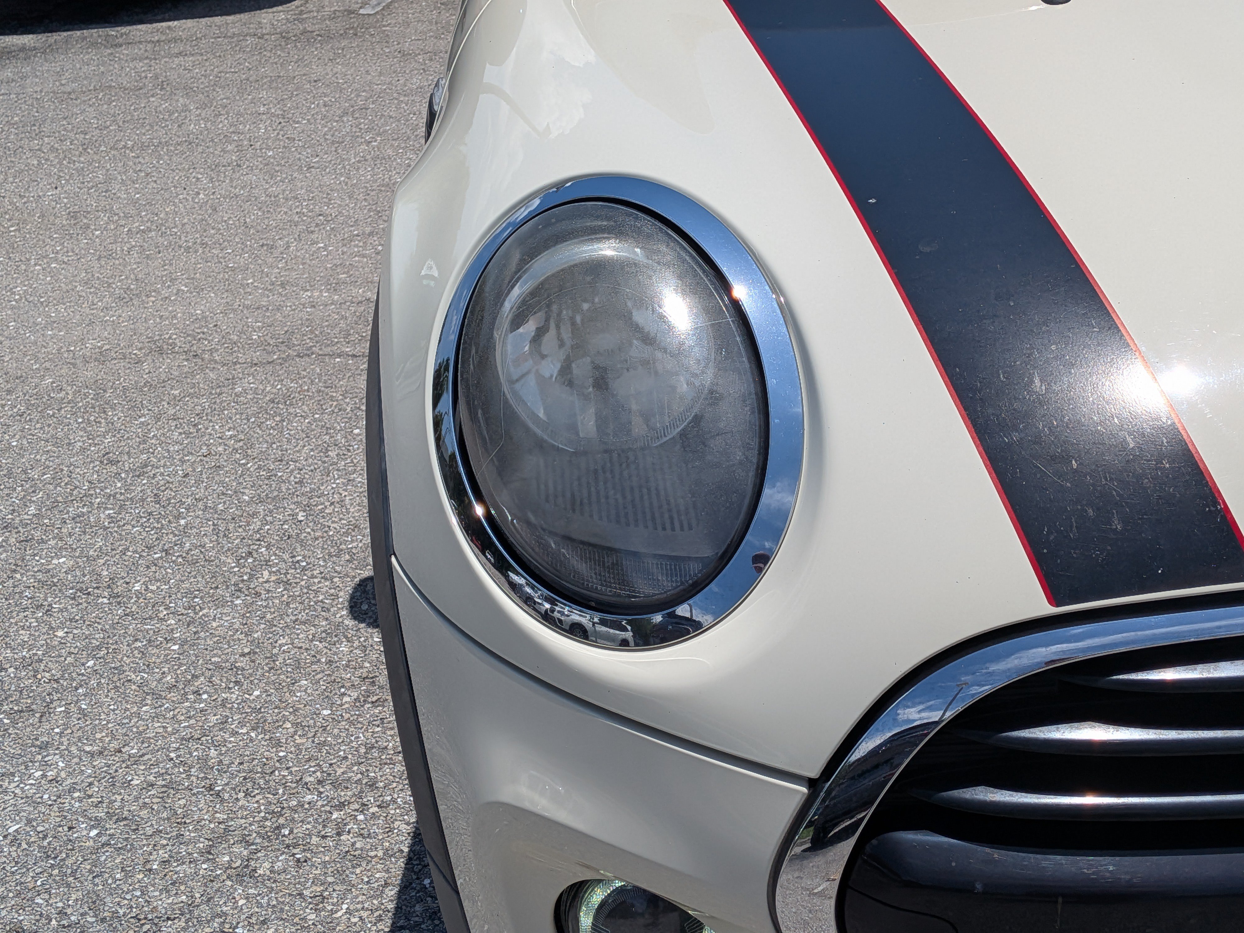 Used 2021 MINI Cooper 4-Door Hardtop w/ Storage Package FWD image 10