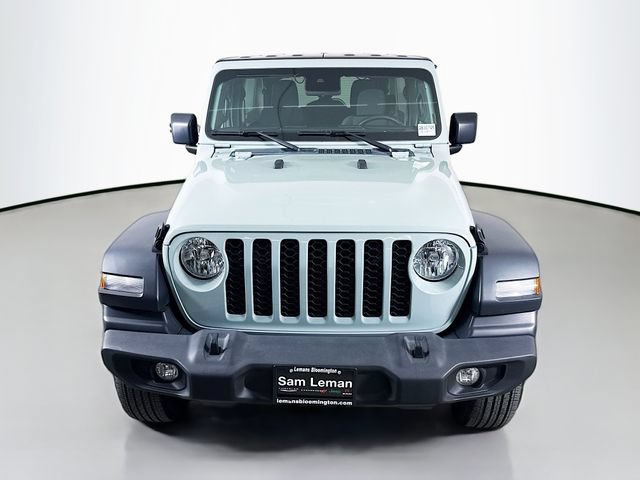 Used 2024 Jeep Wrangler Unlimited Sport AWD/4WD image 2