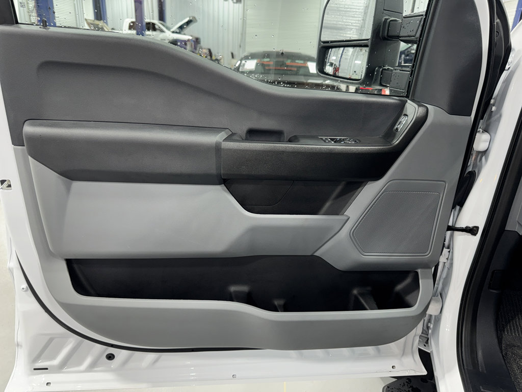 Used 2024 Ford F450 XL image 19