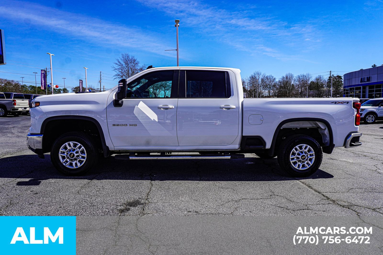 Used 2025 Chevrolet Silverado 2500 LT w/ Convenience Package AWD/4WD image 10