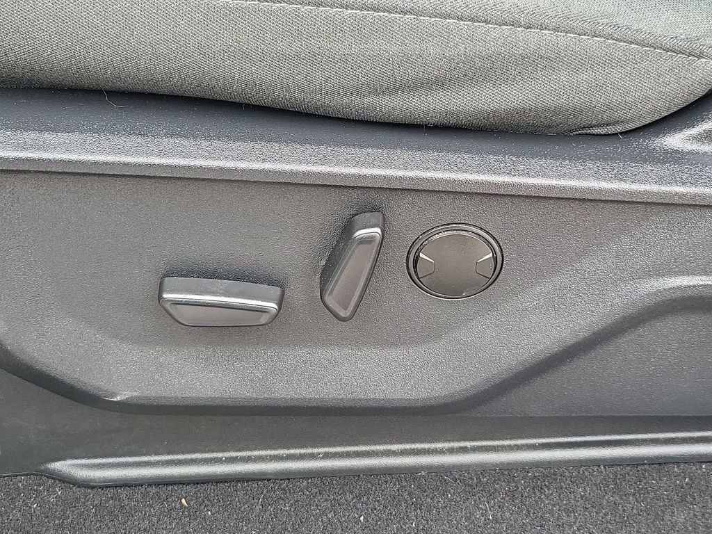 Used 2023 Ford F150 XLT w/ Equipment Group 302A High image 14