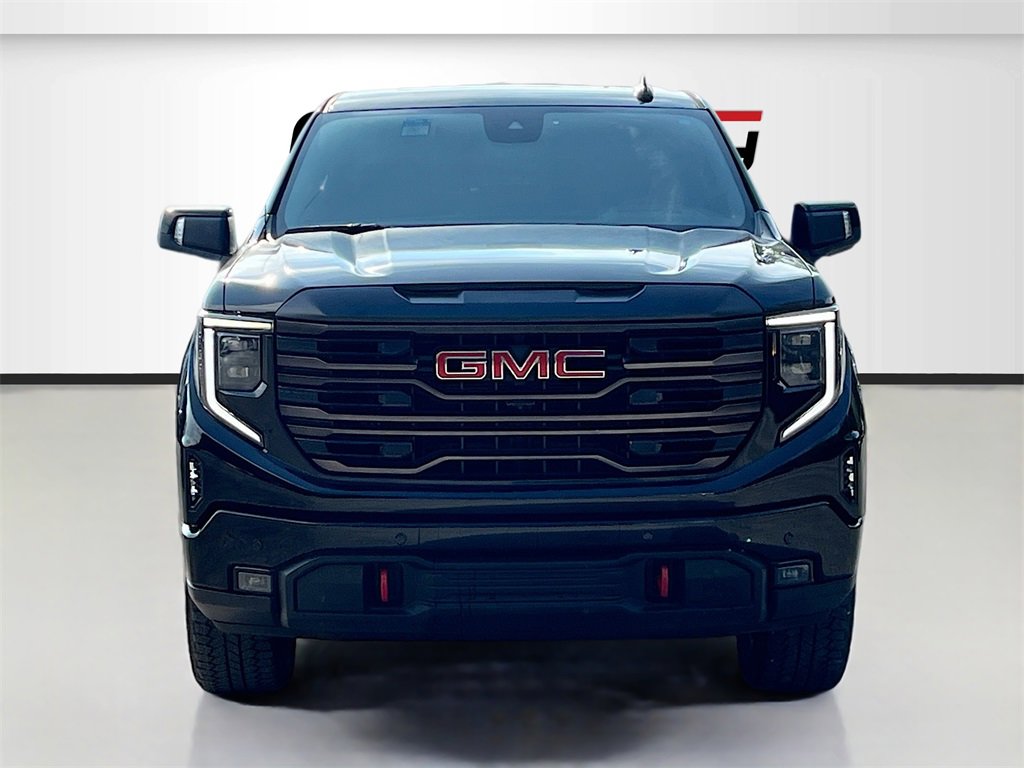 Used 2024 GMC Sierra 1500 AT4 image 2
