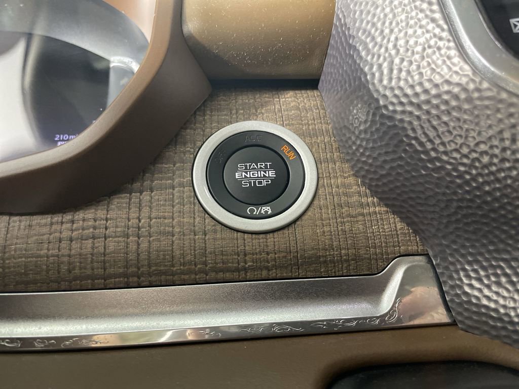 Used 2023 RAM 1500 Limited image 17