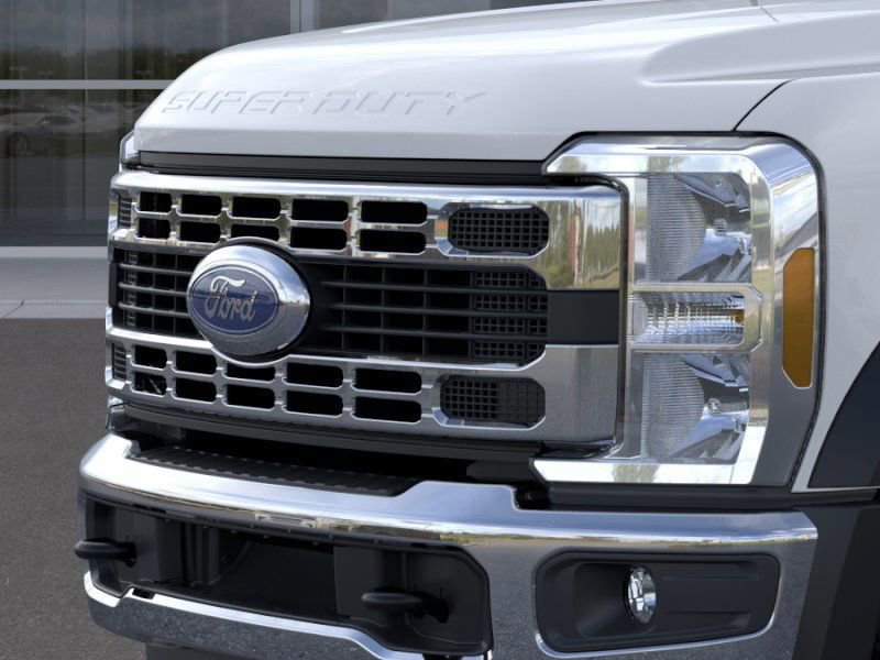 New 2026 Ford F450 XL w/ XL Chrome Package image 17