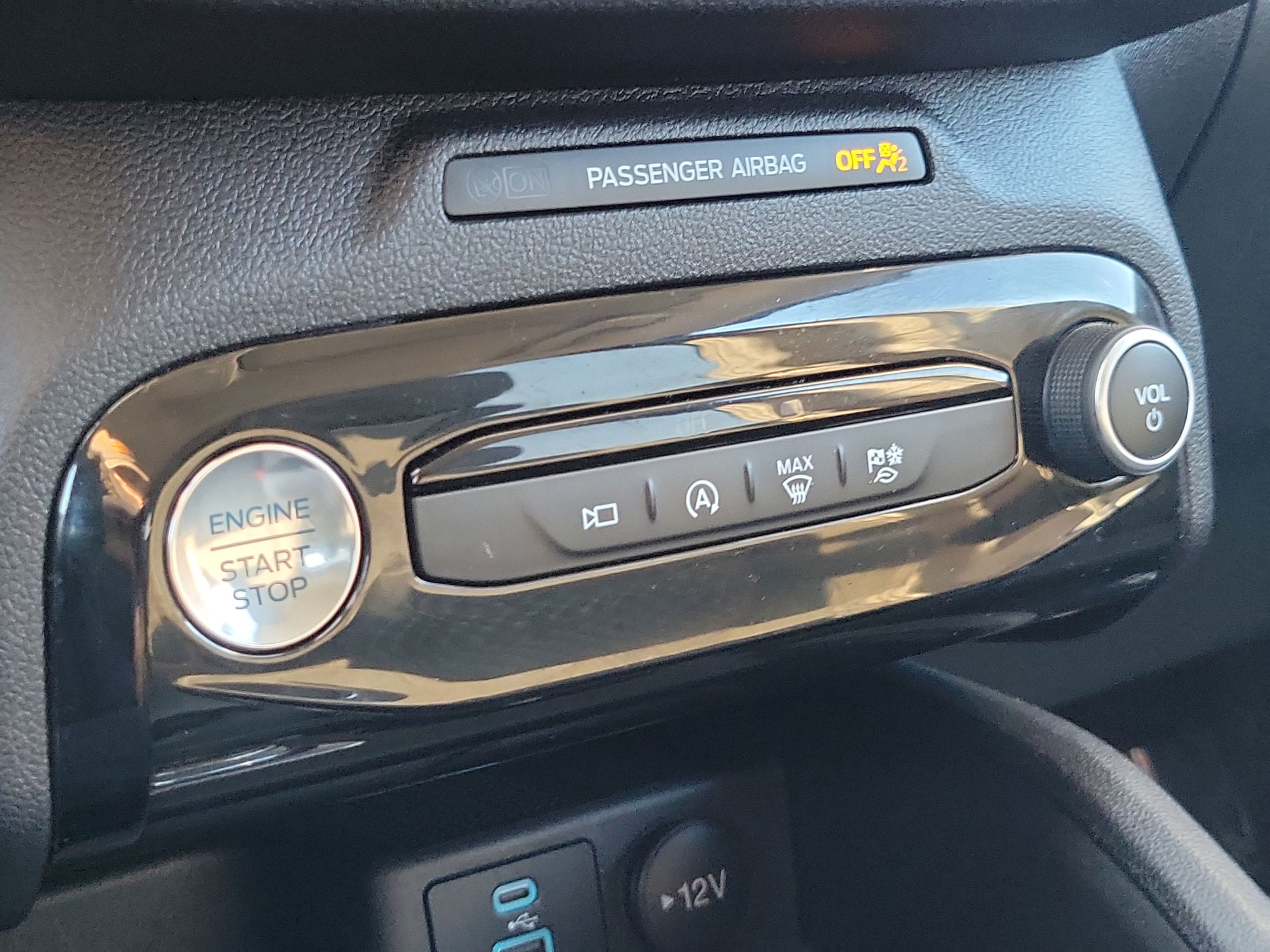 Used 2023 Ford Escape Active w/ Tech Pack #2 FWD image 29