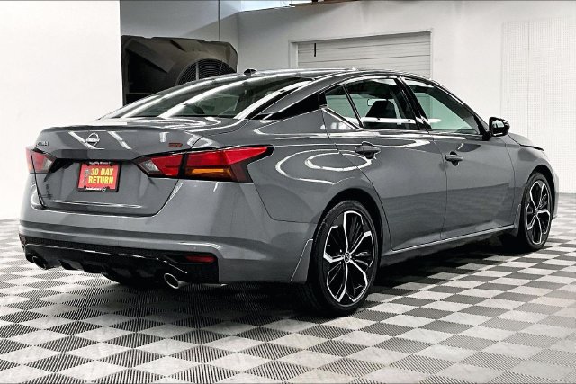 New 2026 Nissan Altima 2.5 SR FWD image 17