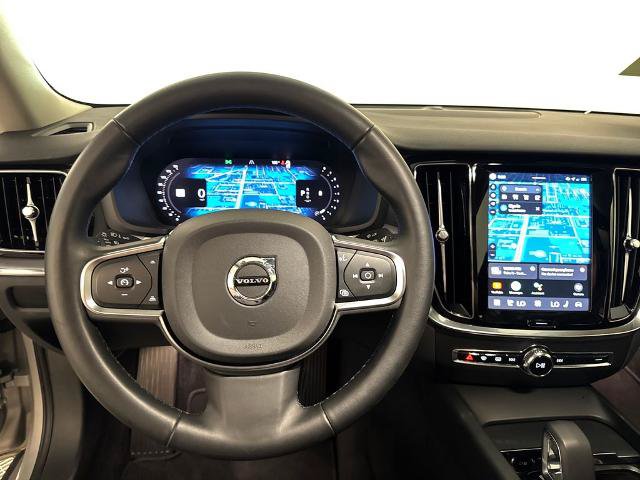 Used 2025 Volvo S60 B5 Core AWD/4WD image 5