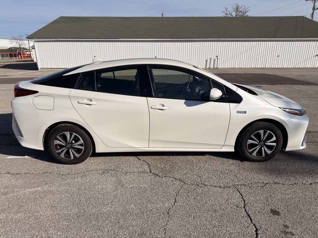 Used 2018 Toyota Prius Prime Premium image 8
