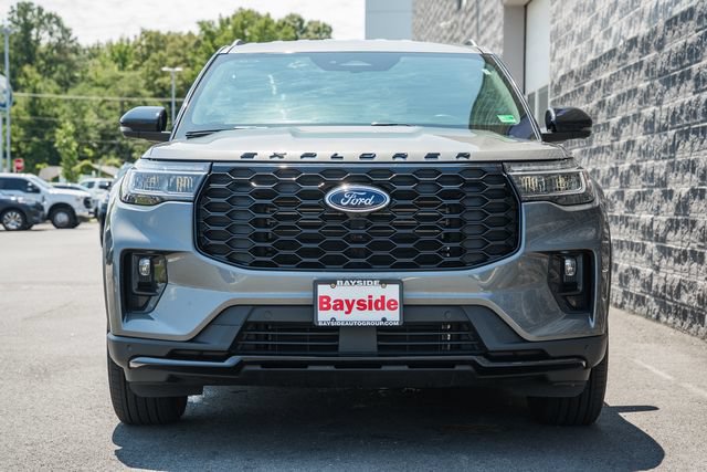 Used 2026 Ford Explorer ST-Line AWD/4WD image 3