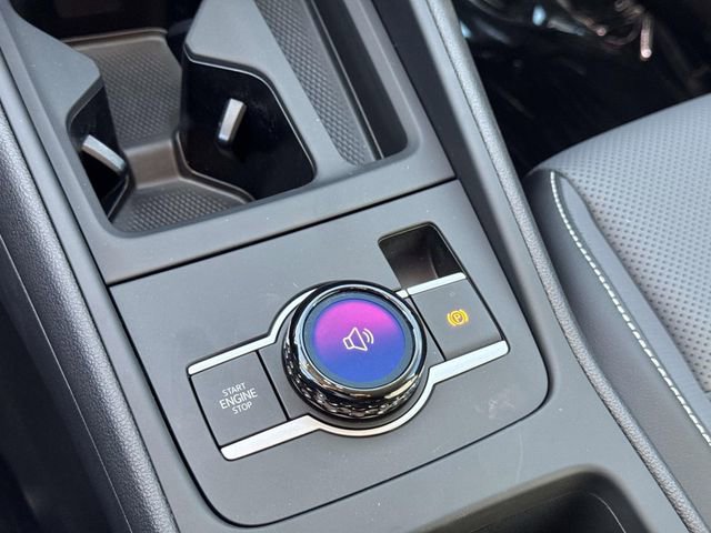 New 2026 Volkswagen Tiguan SE image 22